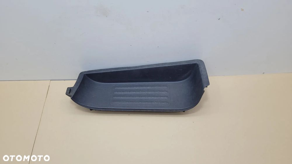 VW T5 LIFT STOPIEŃ PRÓG PRAWY PRZÓD 7H0863736D