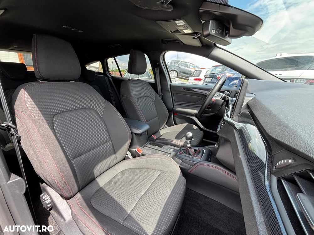 Ford Focus 1.0 EcoBoost MHEV ST-Line - 10