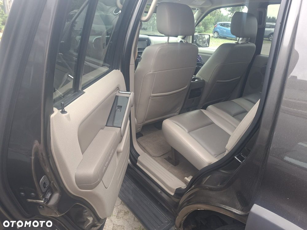 Ford Explorer 4.0 AWD - 10