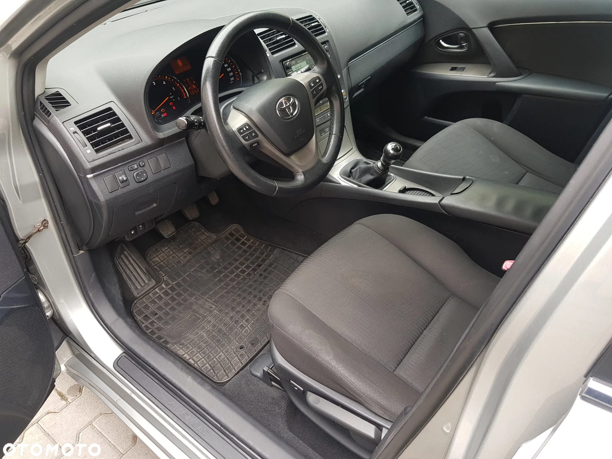 Toyota Avensis 2.0 D-4D Sol+NAVI - 15