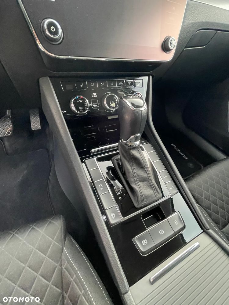 Skoda Superb 2.0 TDI Style DSG - 16