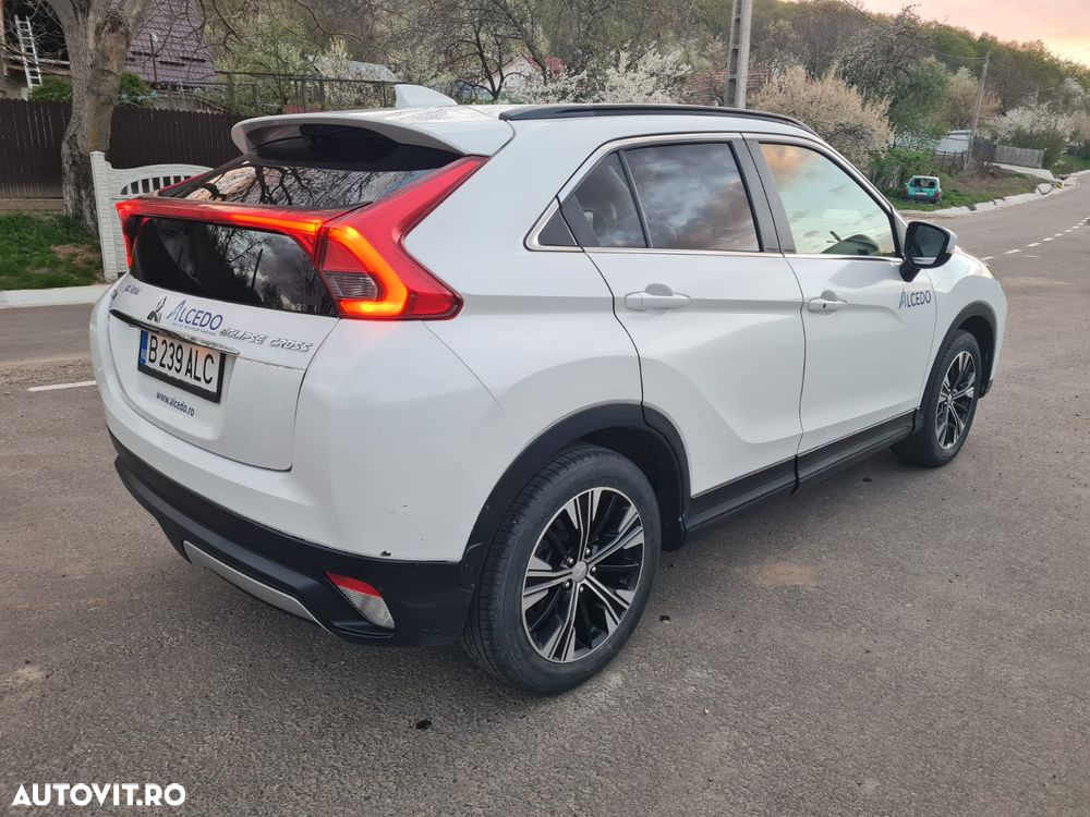 Mitsubishi Eclipse-Cross 1.5-litre 16-valve DOHC MIVEC 4X4 Intense+ Aut. - 2