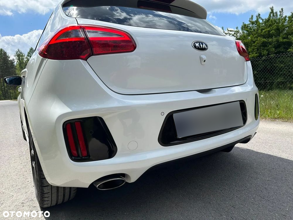 Kia ProCeed 1.6 T-GDI GT - 11