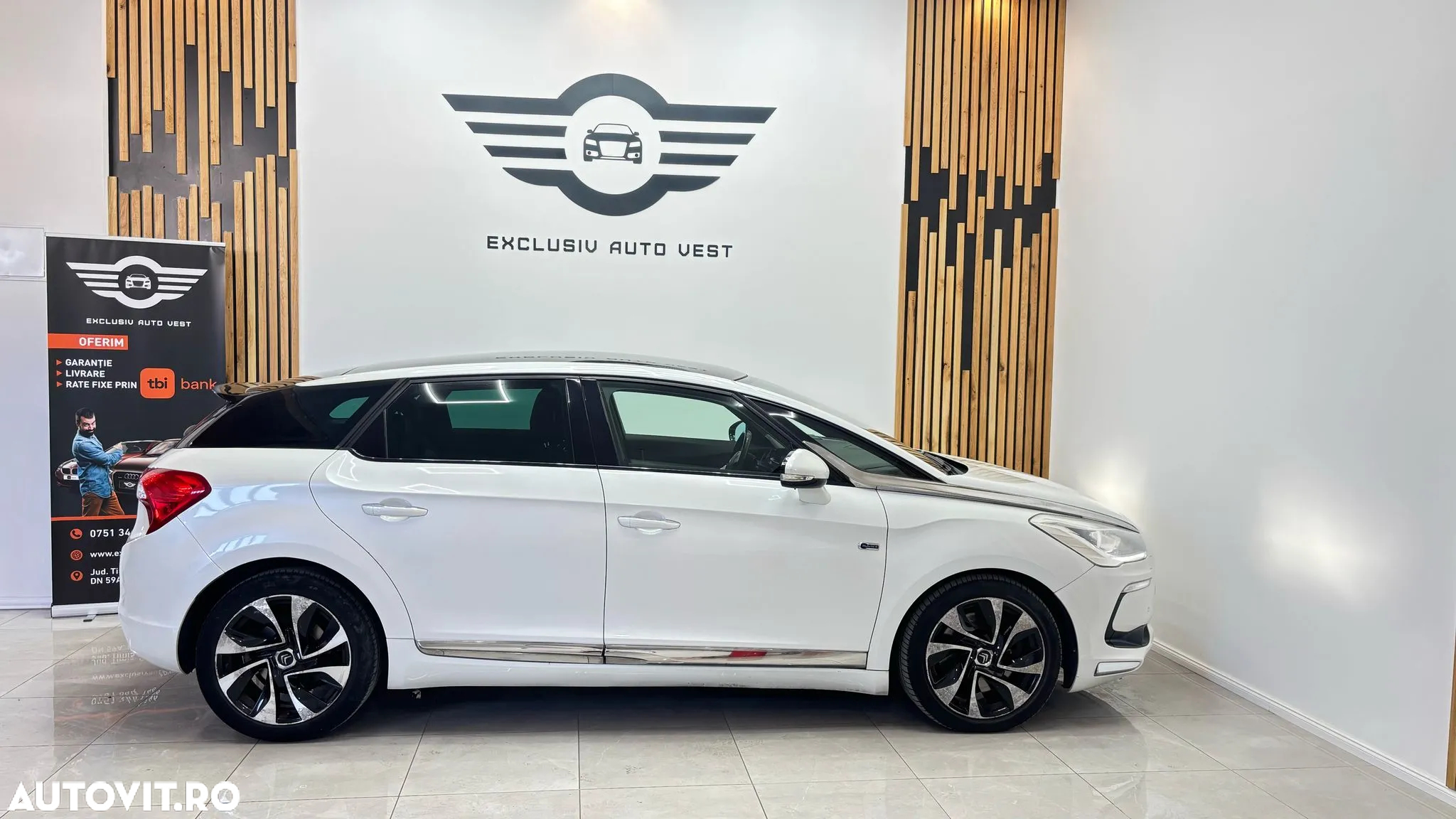 Citroën DS5 HDi 165 Aut. SportChic - 11