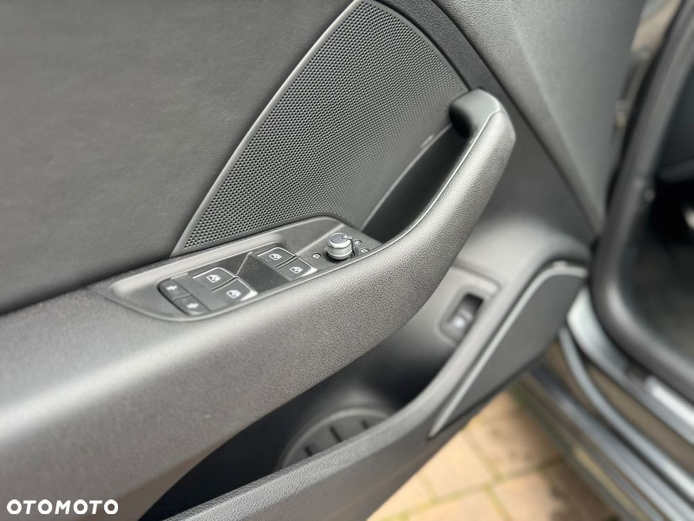 Audi A3 Sportback 1.4 TFSI e-tron Sport S tronic - 23