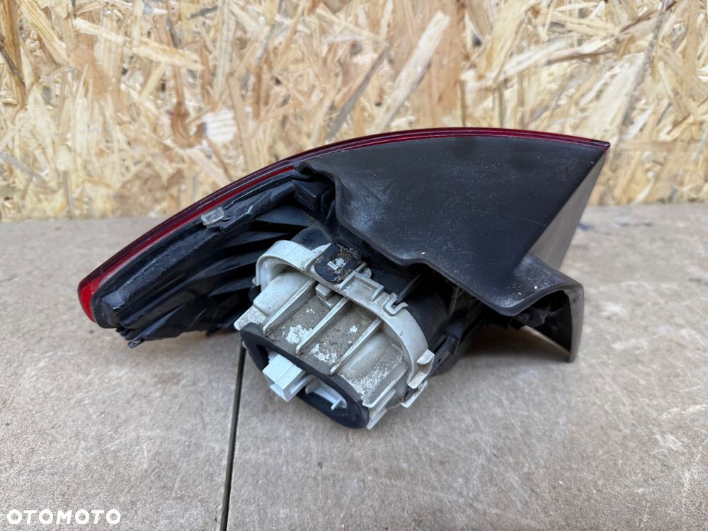 LAMPA TYŁ PRAWA W BŁOTNIK VOLKSWAGEN GOLF SPORTSVAN 510. 510945096S - 6