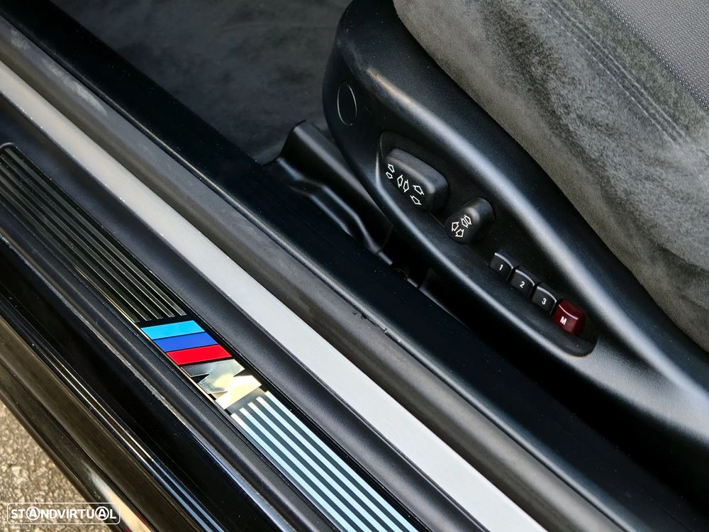 BMW 318 i M Sport Edition - 11