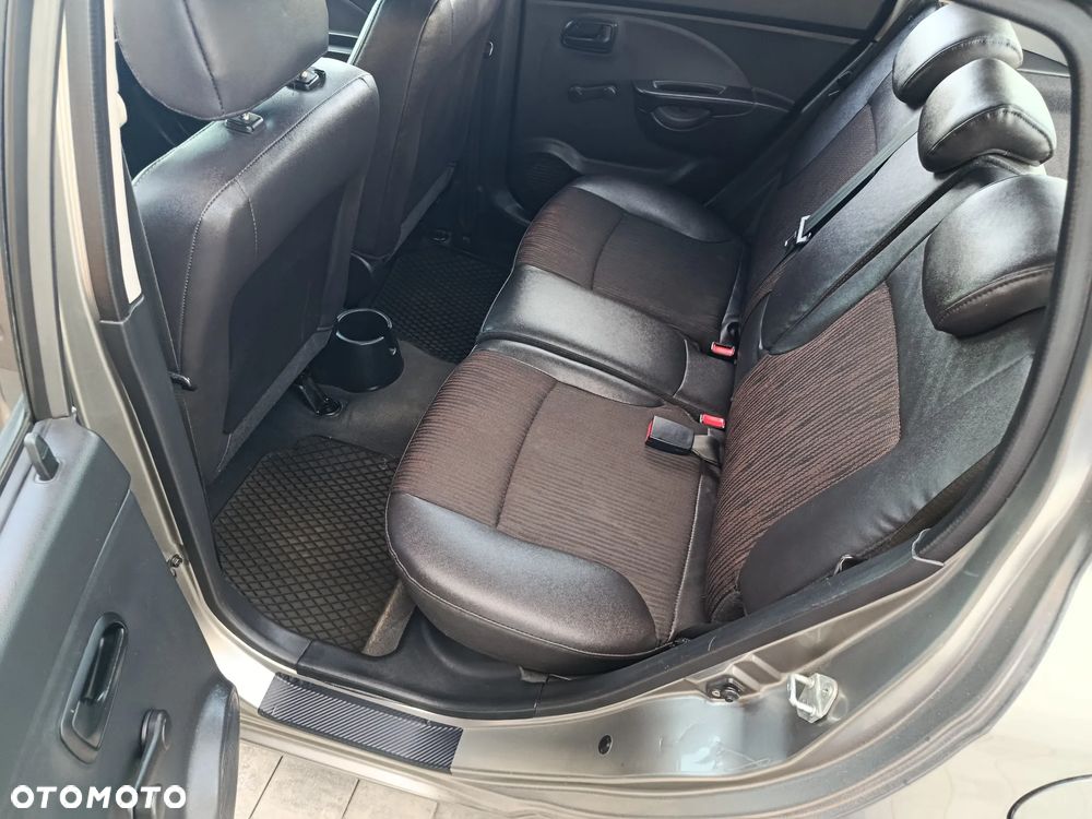 Kia Picanto - 8
