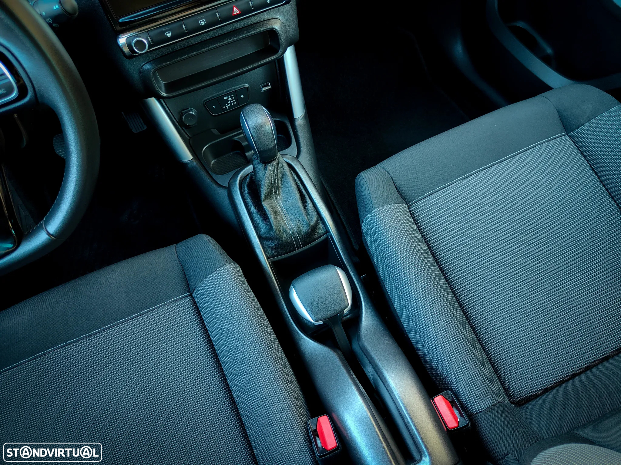 Citroën C3 Aircross 1.2 PureTech Shine EAT6 - 34