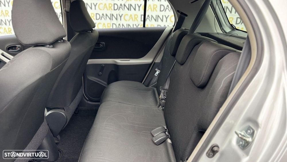 Toyota Yaris 1.0 VVT-i AC+VSC - 5