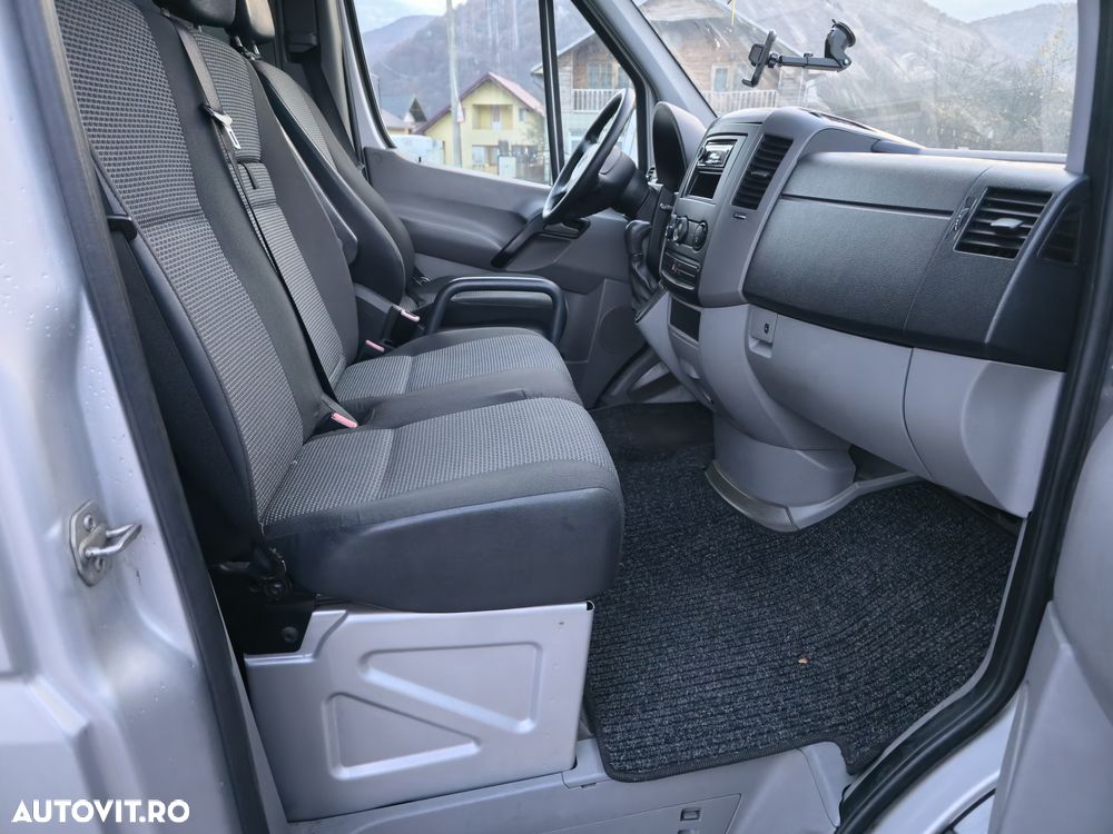 Mercedes-Benz Sprinter - 10