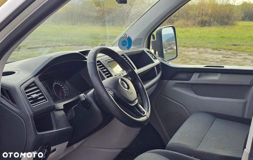 Volkswagen Transporter - 8