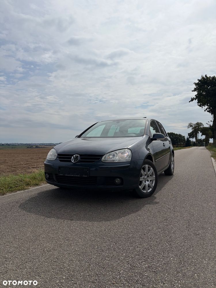 Volkswagen Golf 1.6 Tour Edition - 1
