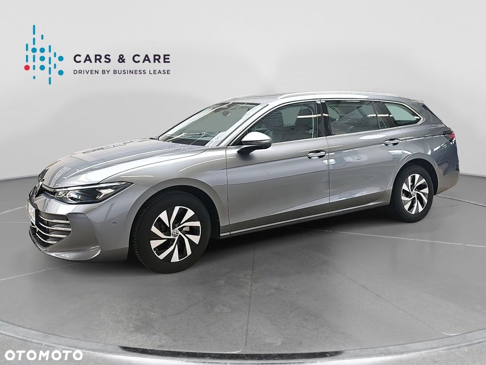 Volkswagen Passat - 4