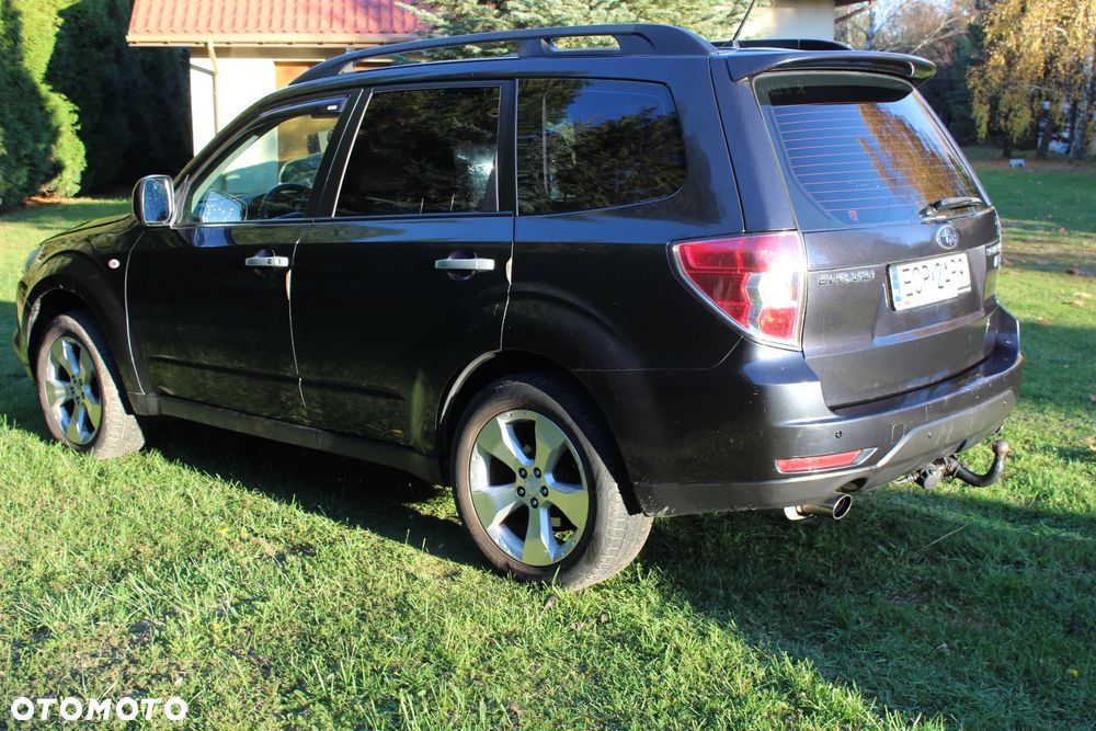 Subaru Forester 2.0D XE NAV Euro5 - 4