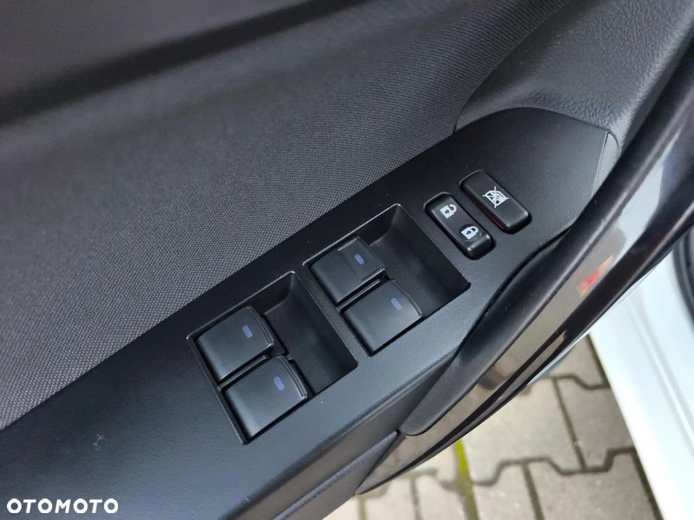 Toyota Auris 1.6 D-4D Comfort - 24