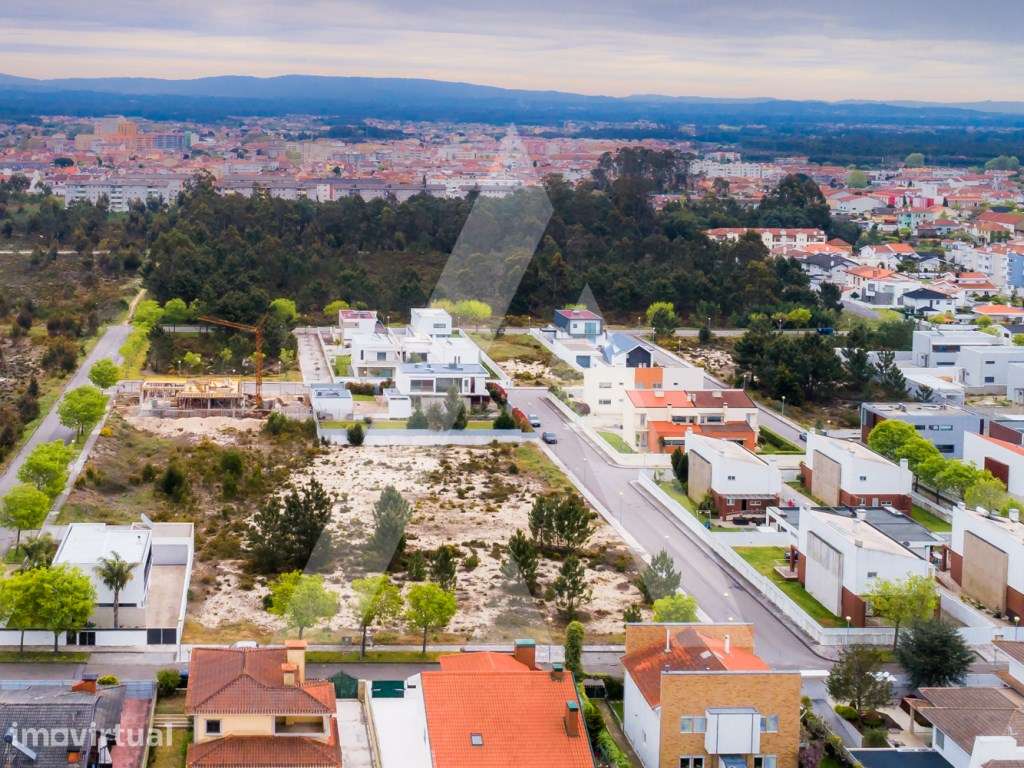 Lote de Terreno para Construção, Ovar, Zona Nobre - Grande imagem: 3/6