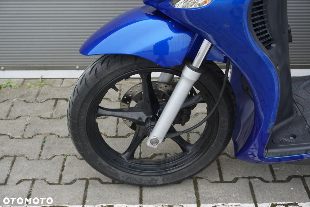 Suzuki Burgman - 19