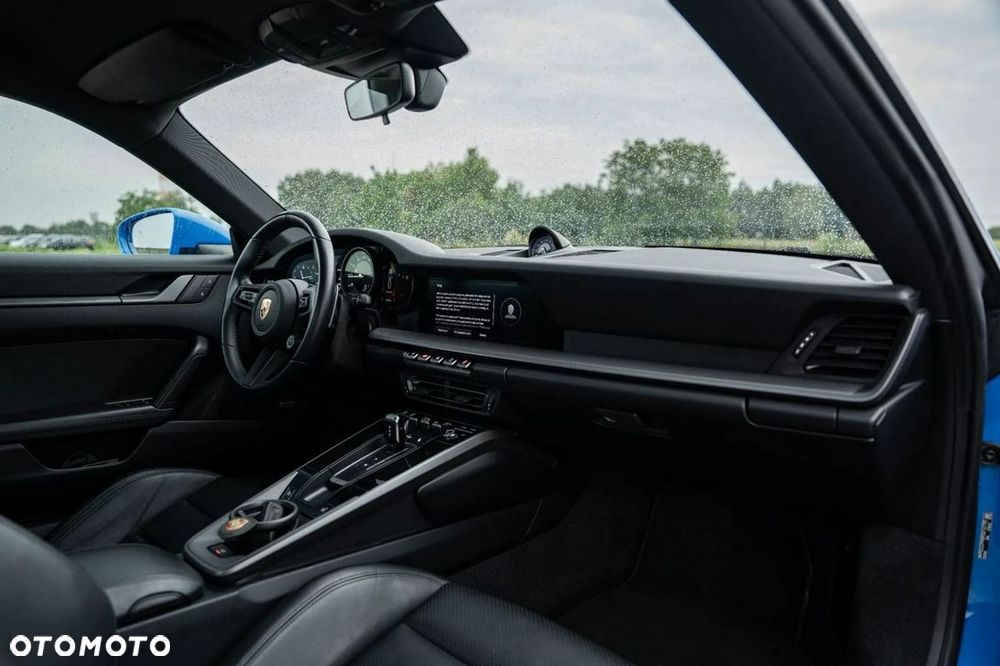 Porsche 911 Carrera S - 23