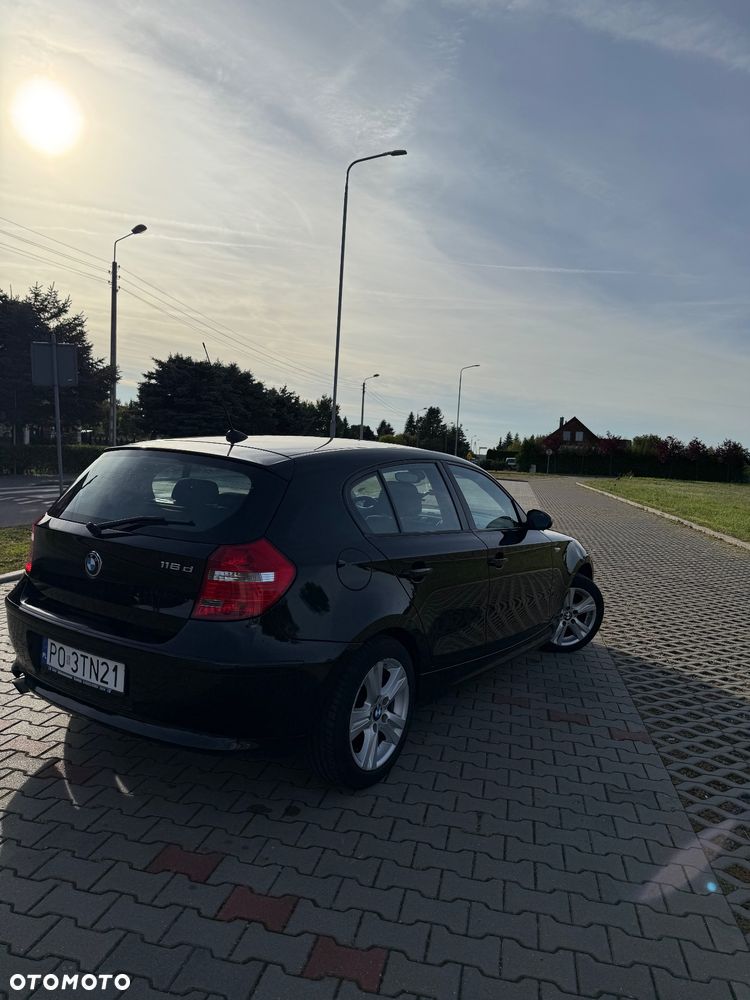 BMW Seria 1 116d - 6