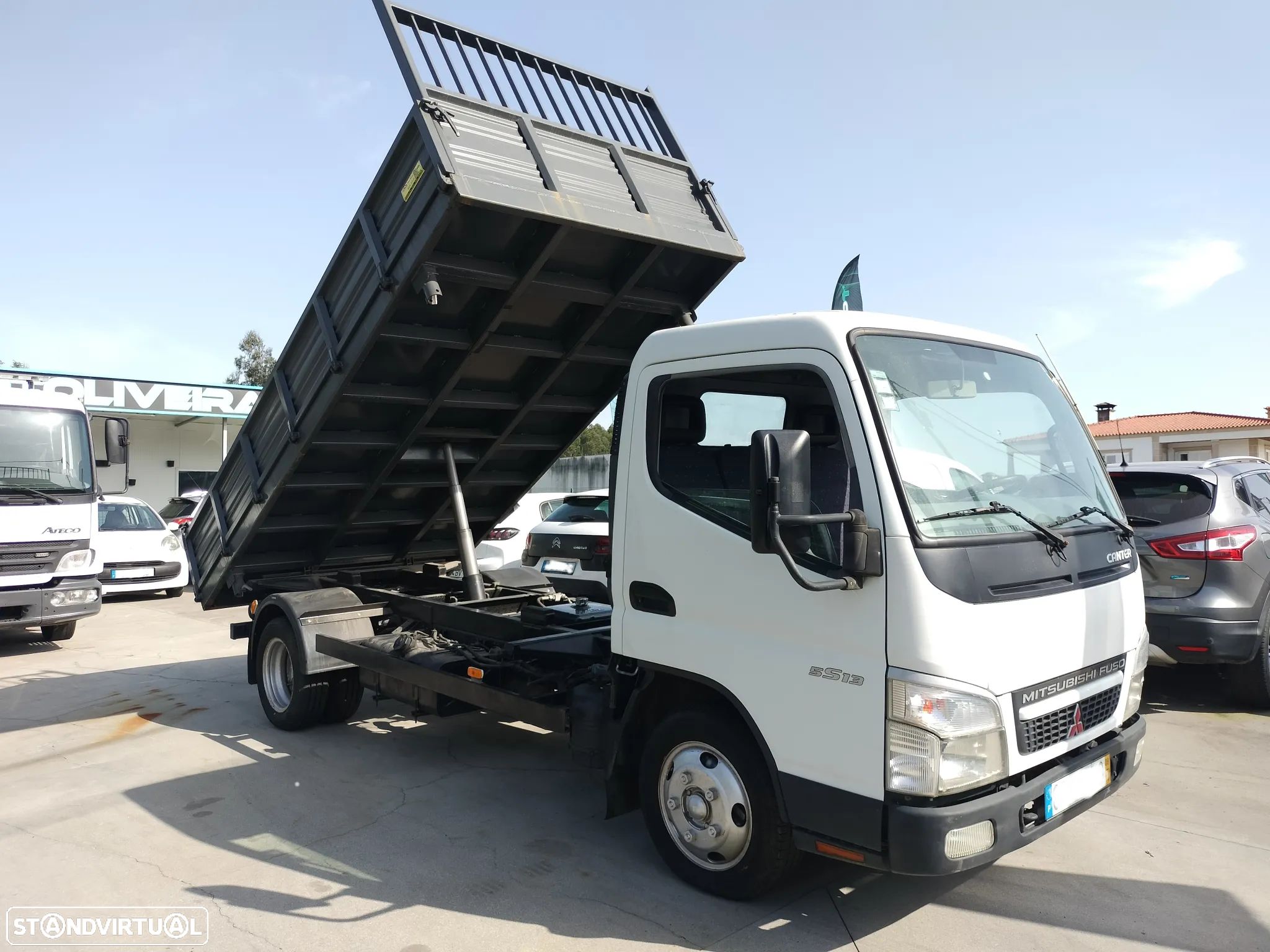 Mitsubishi Canter 3.0 Tribasculante - 1