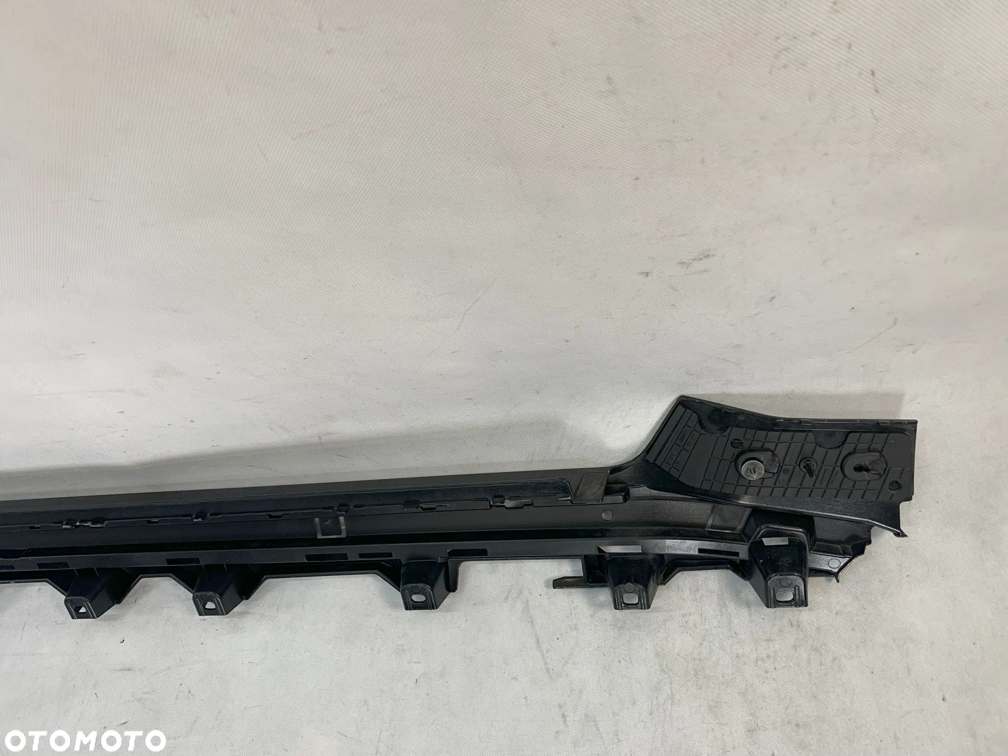 Image BMW 4 IV G26 Gran Coupe M-Pack Lišta prahu dveří levá G 26 - 261408368