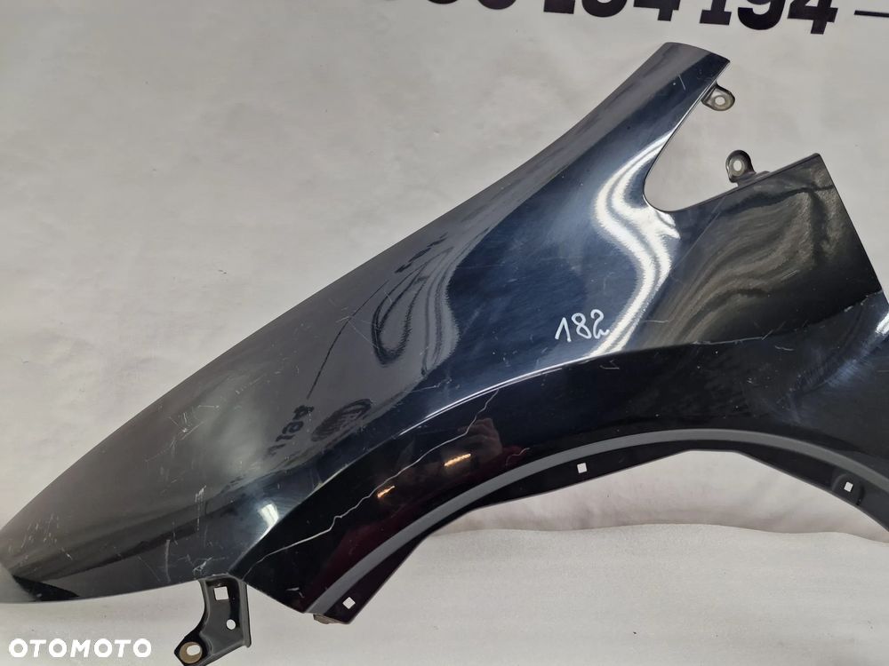 HONDA CIVIC VIII 06-11 LEWY BŁOTNIK PRZEDNI PRZÓD , NR AUKCJI BŁ182 - 4