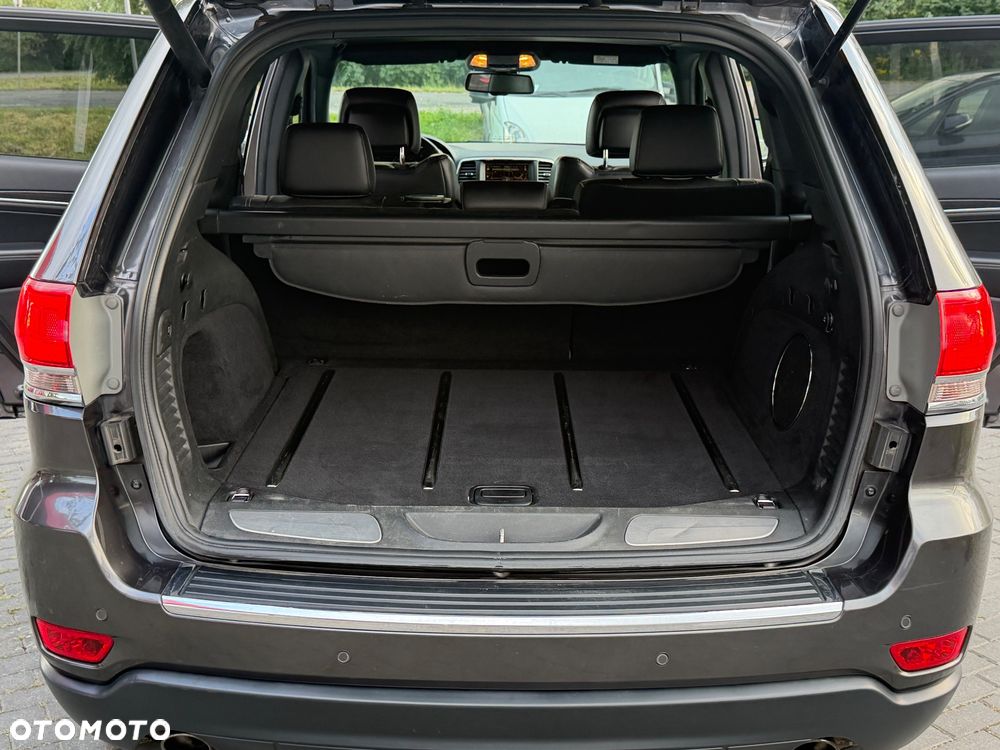 Jeep Grand Cherokee - 34