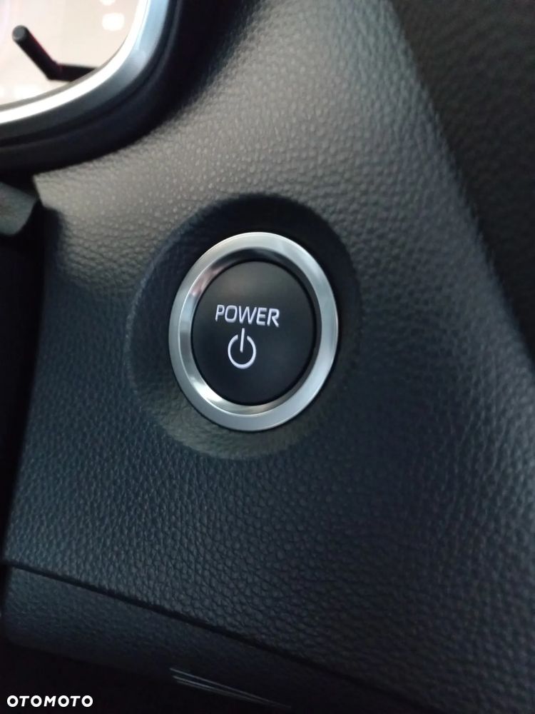 Suzuki Swace 1.8 Hybrid Premium Plus CVT - 17