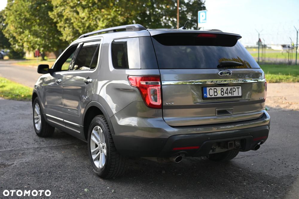 Ford Explorer - 3