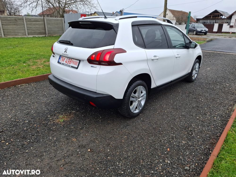 Peugeot 2008 PureTech 82 Allure - 4