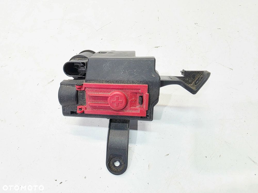ROZDZIELACZ PRĄDU KLEMA + AUDI A4 B9 A5 8W 8W0941823F - 3