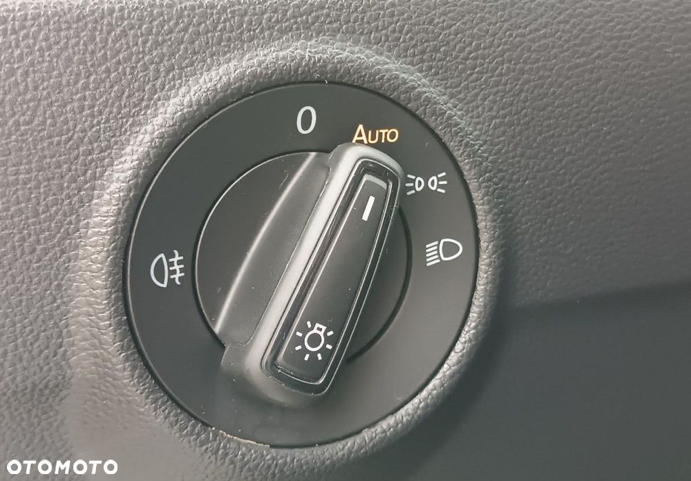 Volkswagen T-Roc - 26