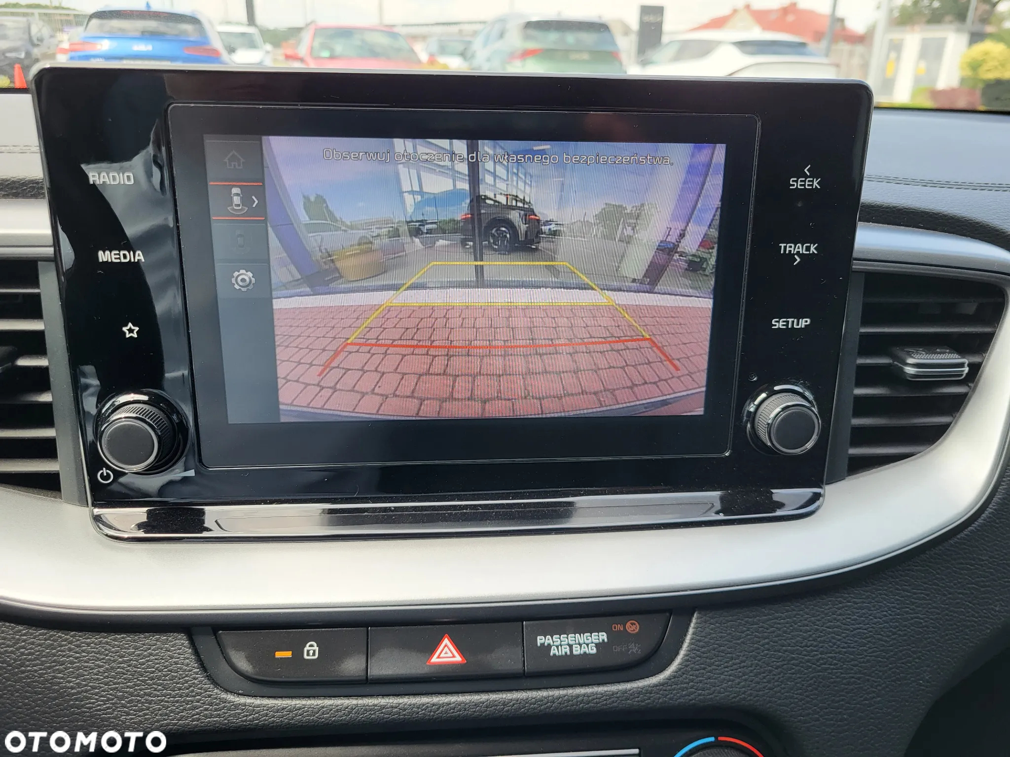 Kia Ceed - 24
