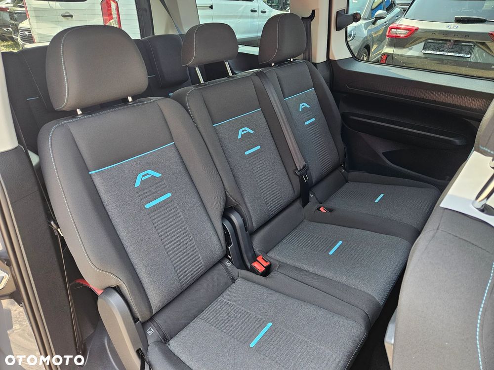 Ford Tourneo Connect Grand ver-grand-2-0-ecoblue-active - 11