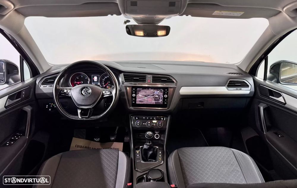 VW Tiguan 1.6 TDI Confortline - 25