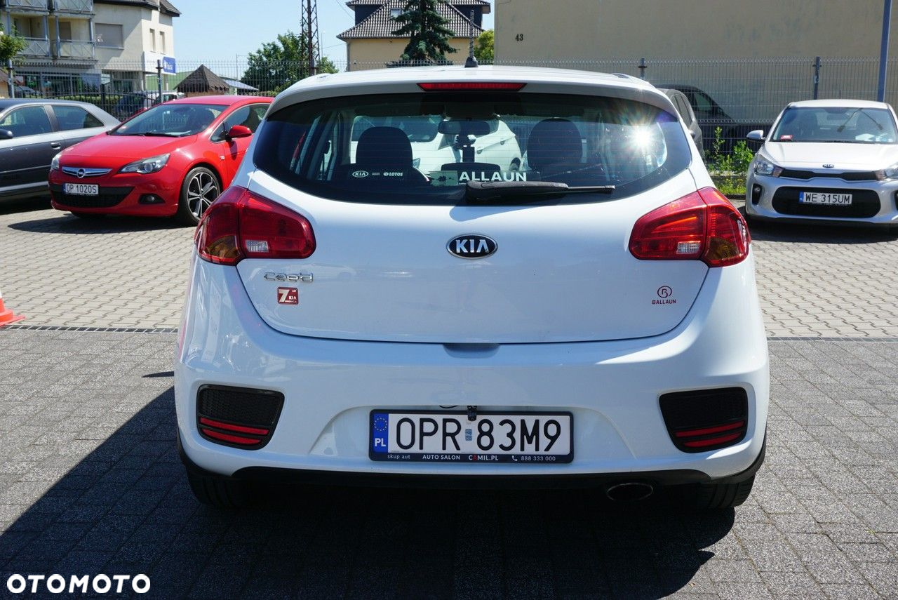 Kia Ceed - 6