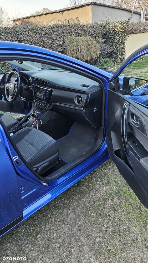 Toyota Auris - 10