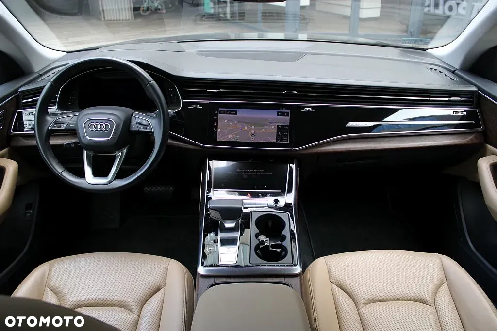 Audi Q8 55 TFSI quattro tiptronic - 12