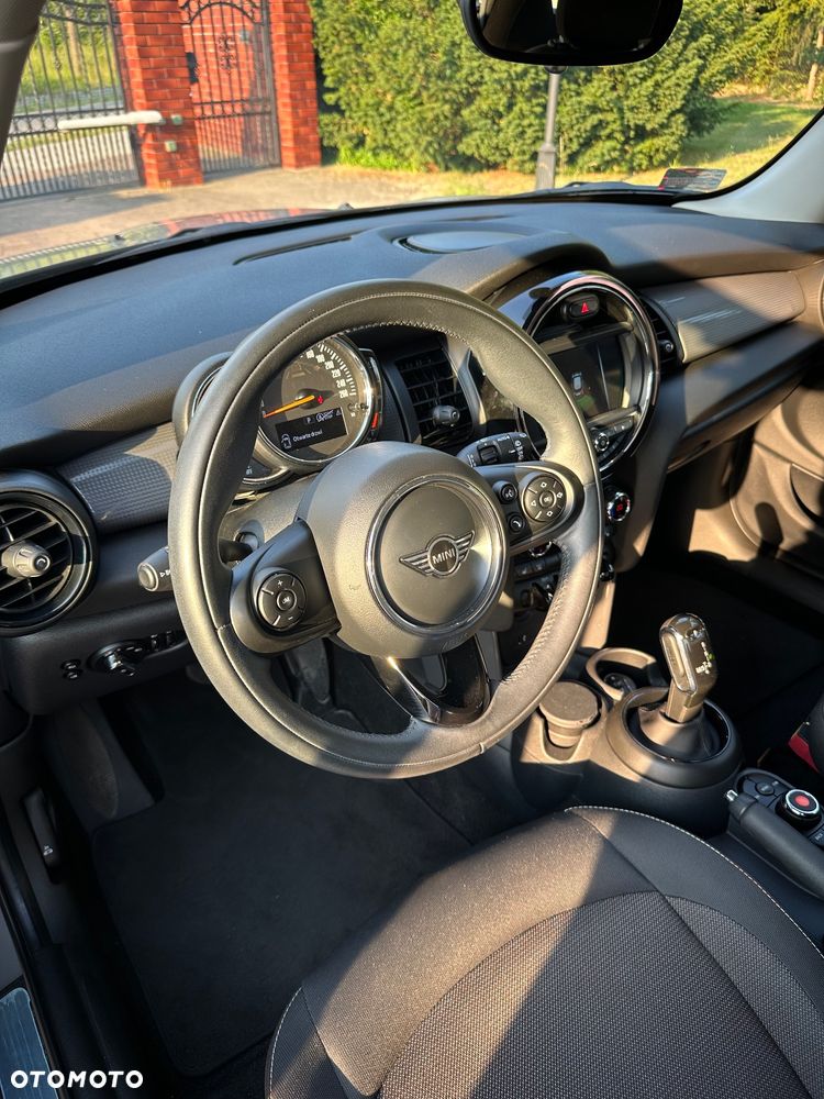 MINI Cooper Standard - 10
