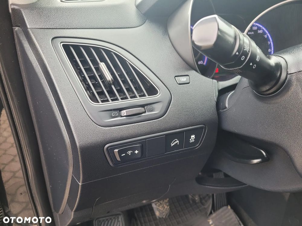 Hyundai ix35 2.0 CRDi Premium 2WD - 21