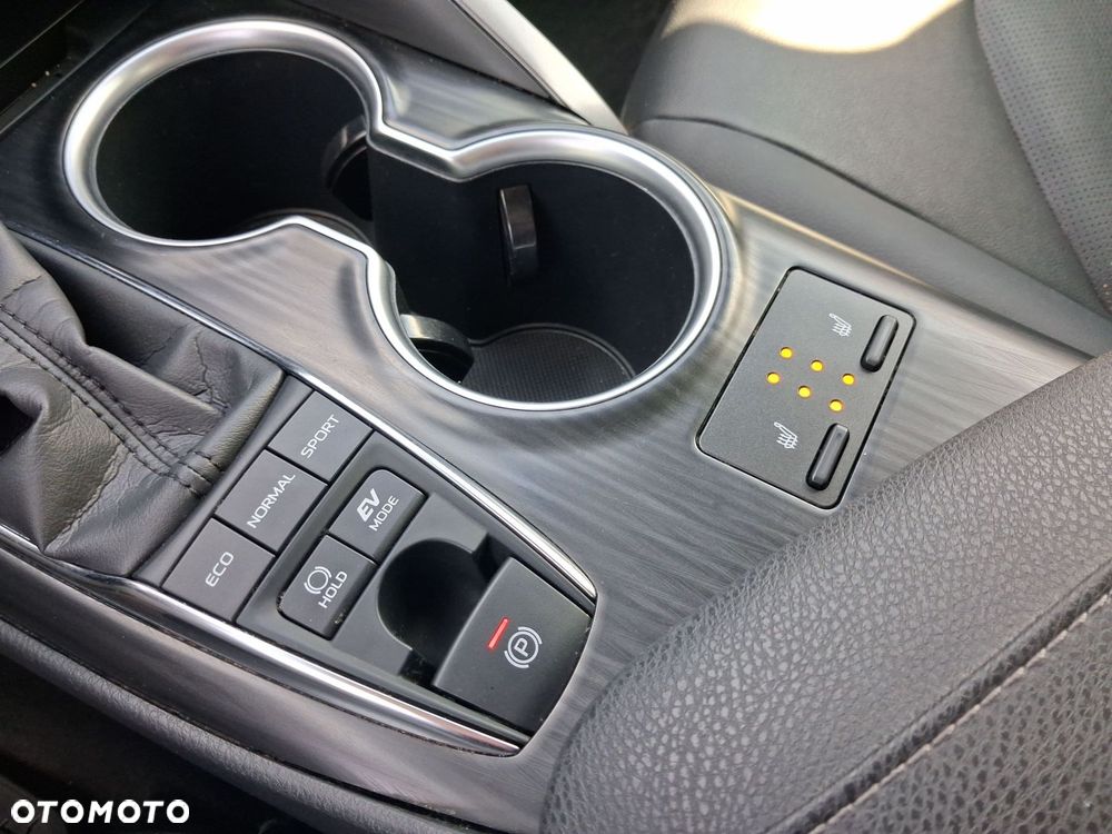 Toyota Camry 2.5 Hybrid Executive CVT - 20
