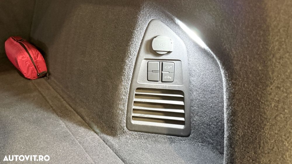 Volkswagen Touareg 3.0 V6 e-Hybrid 4Motion Aut. Elegance - 21