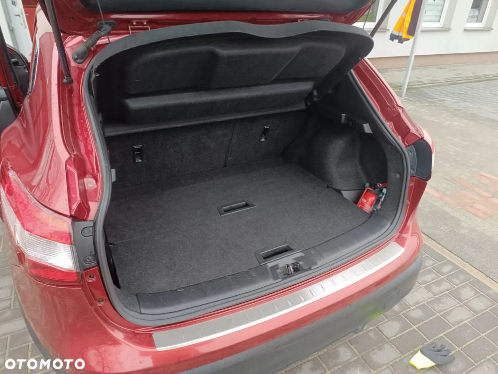 Nissan Qashqai 1.2 DIG-T TEKNA+ - 29