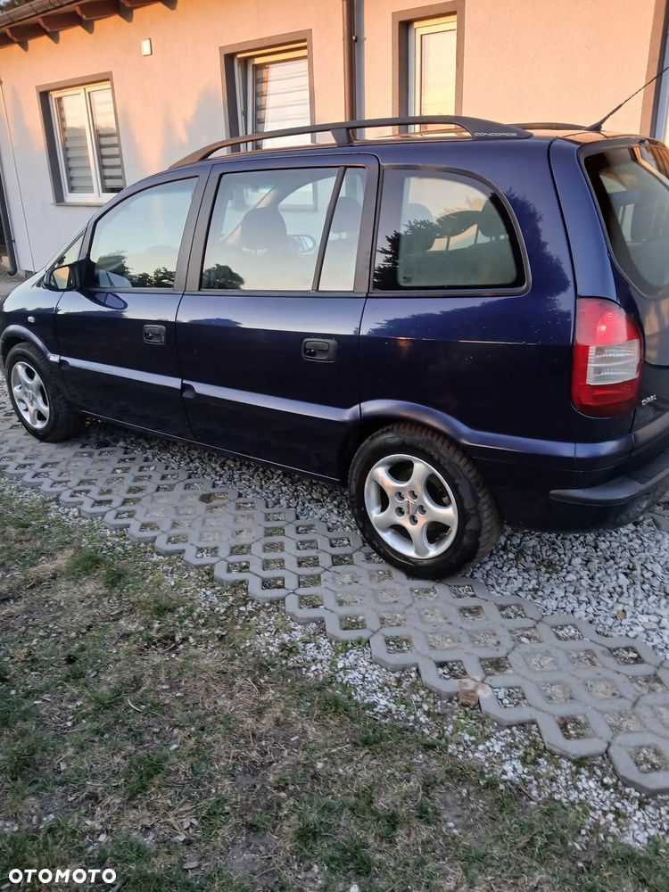Opel Zafira 1.8 16V Elegance - 14