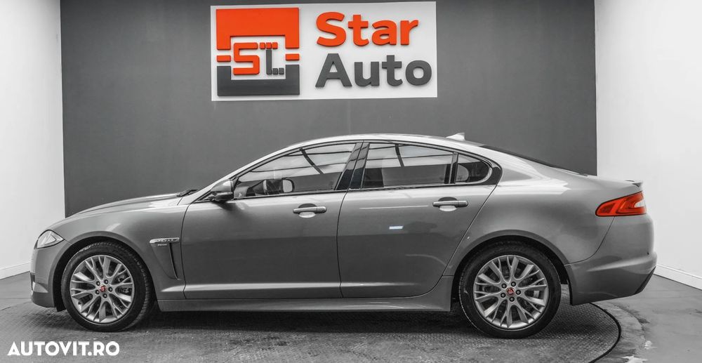 Jaguar XF 2.2D Premium Luxury - 10