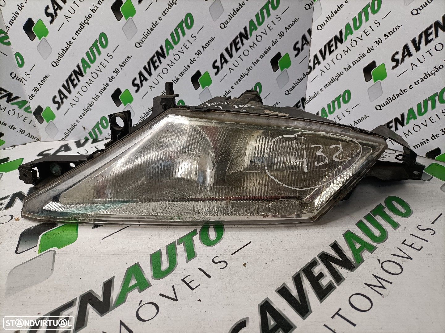 Farol Esq Lancia Y (840_) - 1