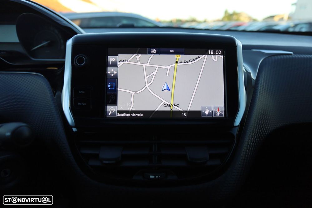 Peugeot 2008 1.6 BlueHDi Style - 10