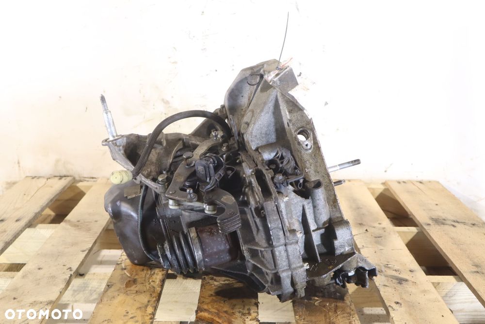 SKRZYNIA BIEGÓW 5 BIEGOWA RENAULT CLIO IV 1.5DCI JR5335 - 3
