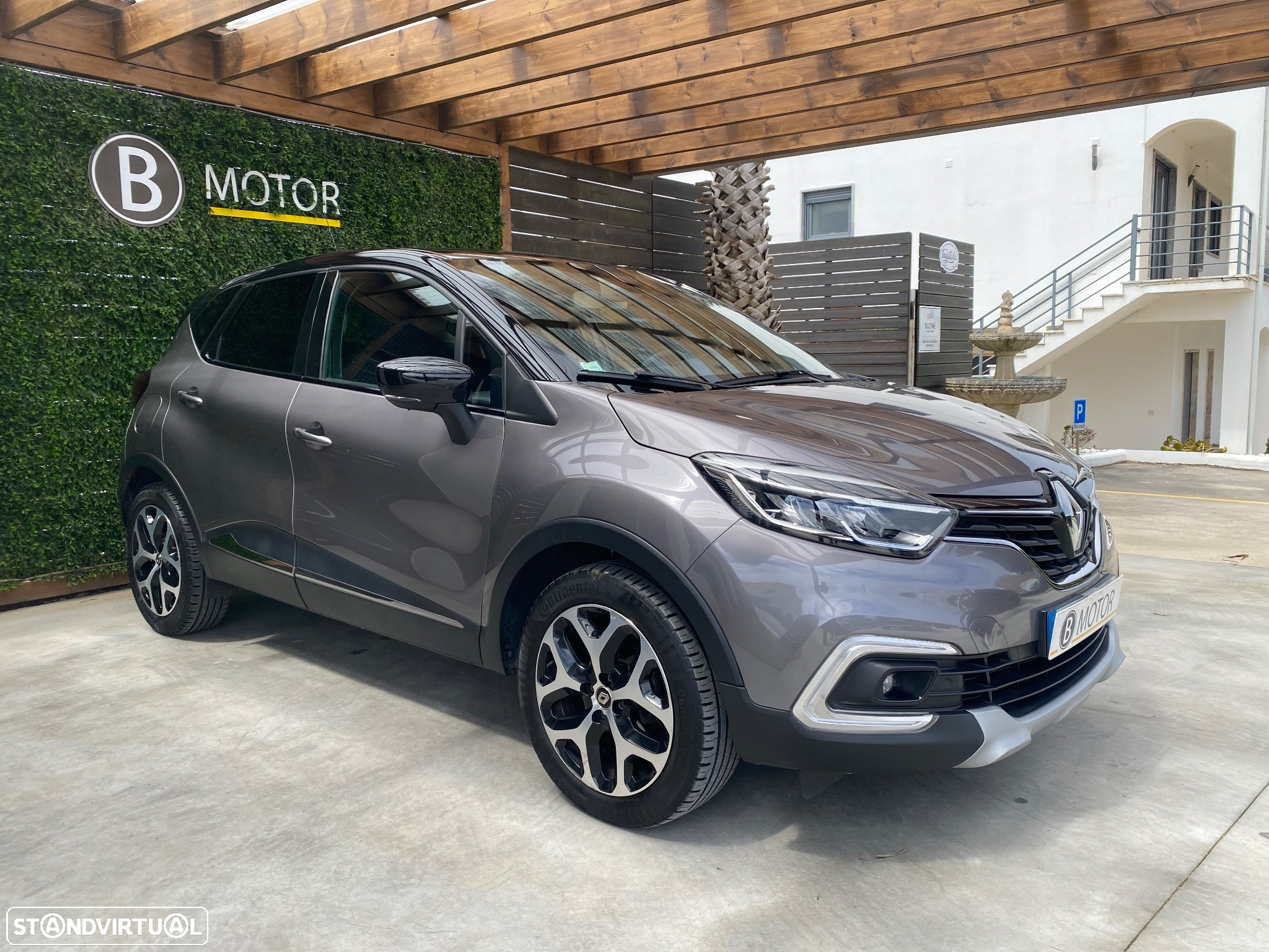 Renault Captur 1.0 TCe Exclusive - 3